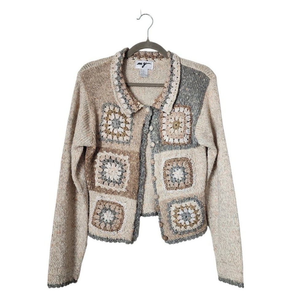 VINTAGE Granny Square knit cardigan in cream grey button front size L